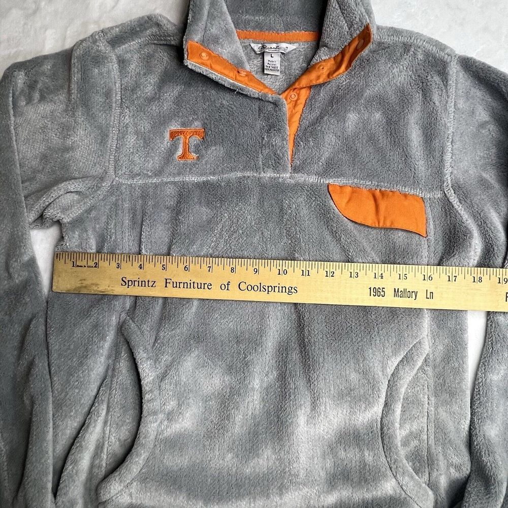 UT Fleece Pullover. - Picture 4 of 7